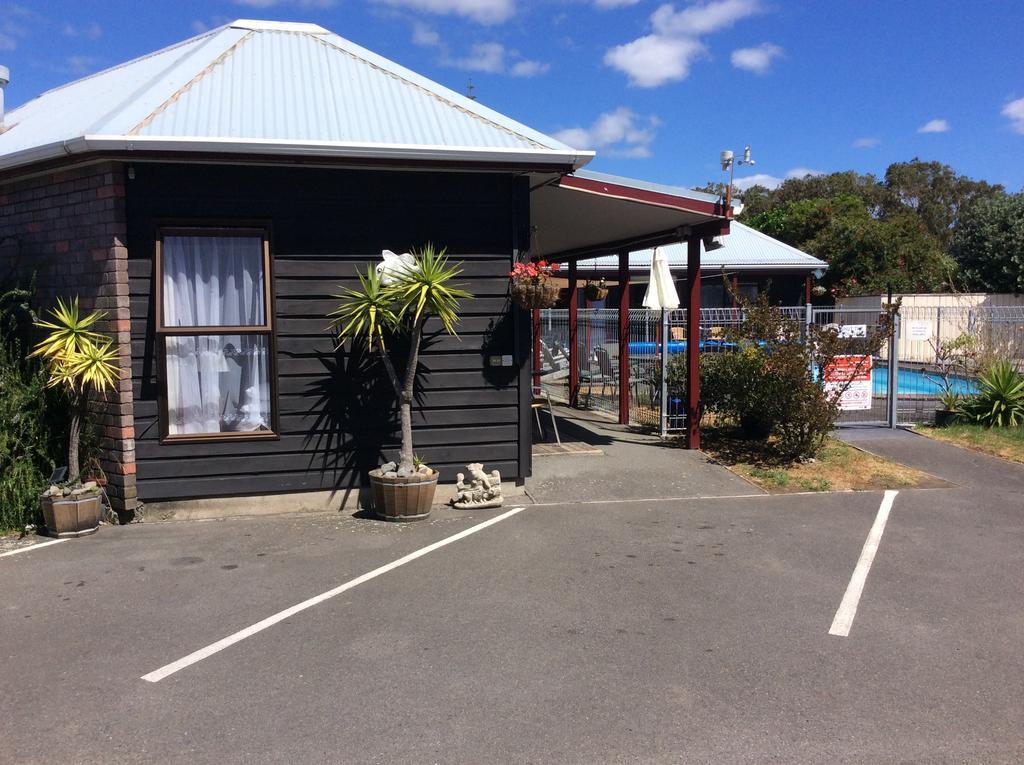ASURE Kapiti Court Motel Paraparaumu Extérieur photo